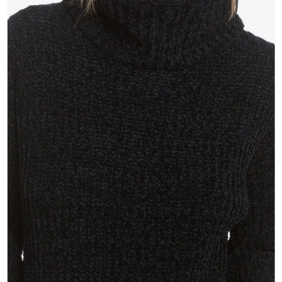 Roxy Velvet Morning Turtle Neck Sweater Black Size XS- 100% Polyester - Picture 6 of 7